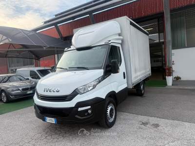 Iveco Daily 35S12 2.3 HPT CENTINA CENTINATO usata Pianiga