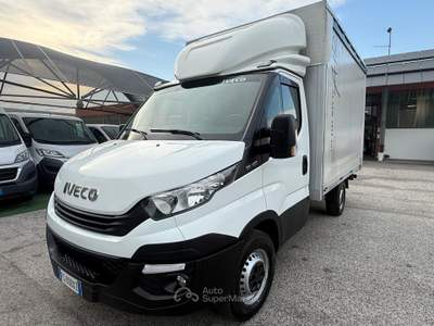 Iveco Daily 35S12 2.3 HPT CENTINA CENTINATO usata Pianiga