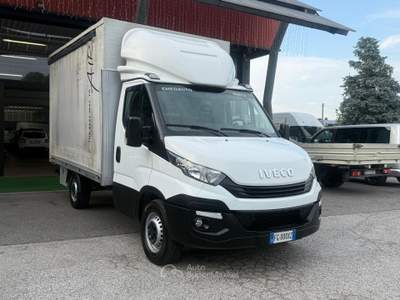 Iveco Daily 35S12 2.3 HPT CENTINA CENTINATO usata Pianiga