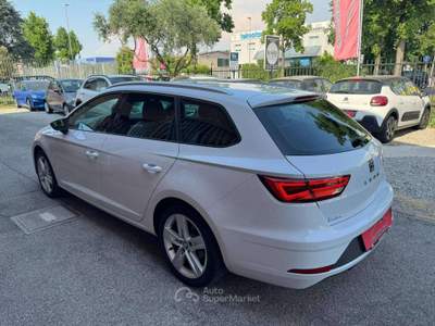 Seat Leon ST 1.6 tdi FR 115cv Bianco usata Cernusco sul Naviglio