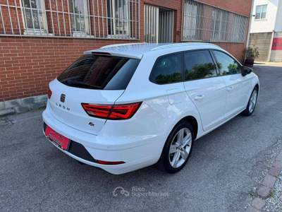 Seat Leon ST 1.6 tdi FR 115cv Bianco usata Cernusco sul Naviglio