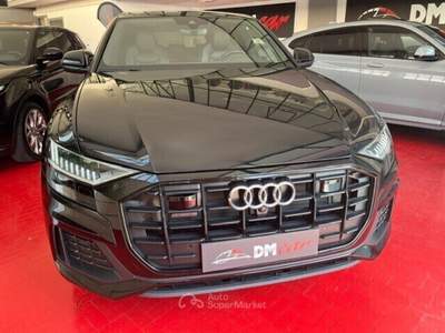 Audi Q8 5.0 TDI 286CV QUATTRO TIPTRONIC SPORT S-LINE T TETTO NAVI CERCHI VIRTUAL TELECAMERA 360 GRADI Nero usata Pesaro