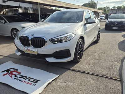 BMW Serie 1 116d 116 116d 5p. Business Advantage Bianco usata Sant'Egidio del Monte Albino