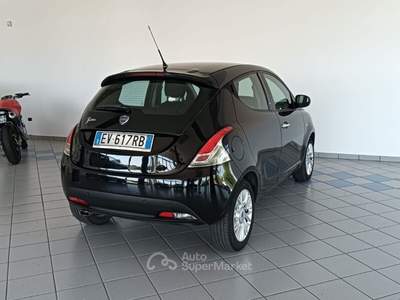 Lancia Ypsilon 5 porte Platinum Nero usata Galatina