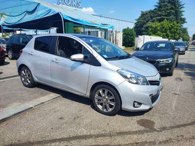 Toyota Yaris 5 porte Lounge Nero usata Torino