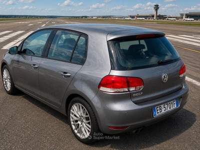 Volkswagen Golf 5p. Comfortline usata San Fermo della Battaglia