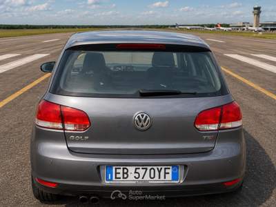 Volkswagen Golf 5p. Comfortline usata San Fermo della Battaglia