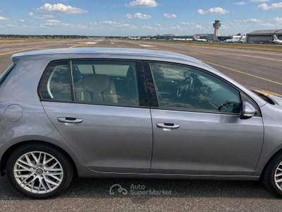 Volkswagen Golf 5p. Comfortline usata San Fermo della Battaglia