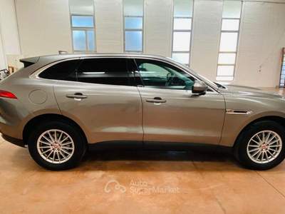 Jaguar F-Pace AWD Prestige usata San Fermo della Battaglia