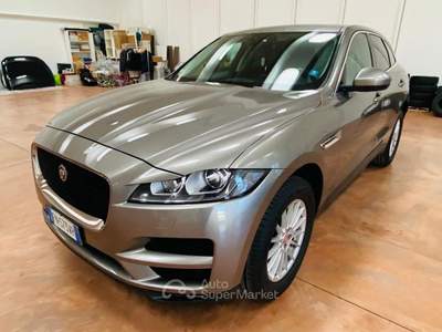 Jaguar F-Pace AWD Prestige usata San Fermo della Battaglia