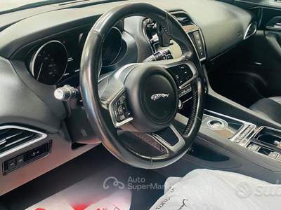 Jaguar F-Pace AWD Prestige usata San Fermo della Battaglia