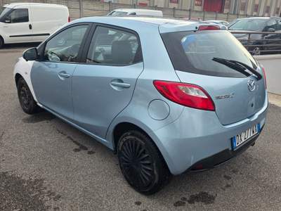 Mazda 2 5p. NEOPATENTATI OK Blu/Azzurro usata Bussolengo