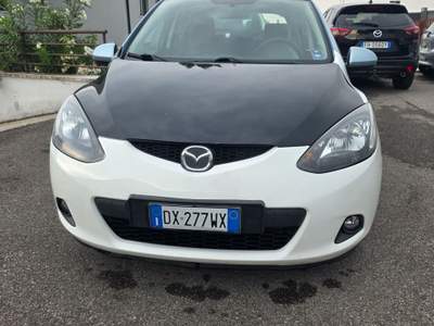 Mazda 2 5p. NEOPATENTATI OK Blu/Azzurro usata Bussolengo