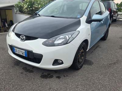 Mazda 2 5p. NEOPATENTATI OK Blu/Azzurro usata Bussolengo