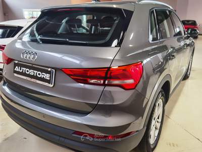 Audi Q3 S tronic Business Sport Grigio usata Galatina