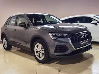 Audi Q3 S tronic Business Sport Grigio usata Galatina