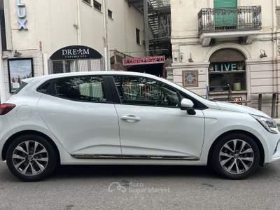 Renault Clio RENAULT Clio Full Hybrid E-Tech 140 CV 5 porte E-Tech Bianco usata Messina