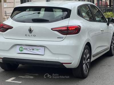 Renault Clio RENAULT Clio Full Hybrid E-Tech 140 CV 5 porte E-Tech Bianco usata Messina