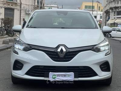 Renault Clio RENAULT Clio Full Hybrid E-Tech 140 CV 5 porte E-Tech Bianco usata Messina