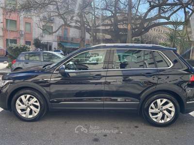 Volkswagen Tiguan VOLKSWAGEN Tiguan 2.0 TDI 150 CV SCR DSG Elegance Nero usata Messina