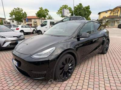Tesla Model Y AWD Performance Dual Motor Nero usata San Donà di Piave