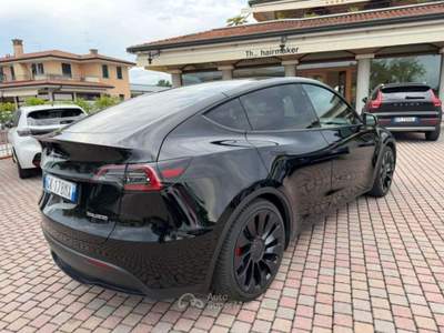 Tesla Model Y AWD Performance Dual Motor Nero usata San Donà di Piave