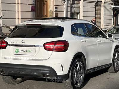 Mercedes-Benz GLA MERCEDES GLA 200 d Automatic Premium Bianco usata Messina