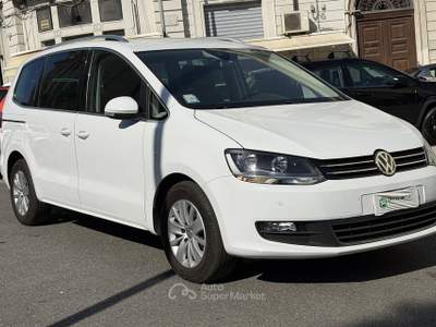 Volkswagen Sharan VOLKSWAGEN Sharan 2.0 TDI 150 CV SCR DSG Business BlueMotion Technology Bianco usata Messina