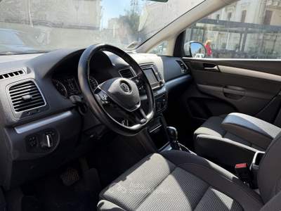 Volkswagen Sharan VOLKSWAGEN Sharan 2.0 TDI 150 CV SCR DSG Business BlueMotion Technology Bianco usata Messina