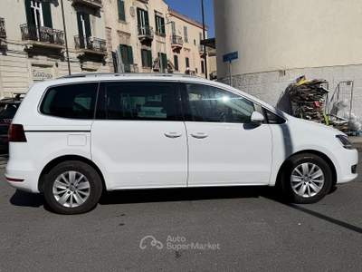 Volkswagen Sharan VOLKSWAGEN Sharan 2.0 TDI 150 CV SCR DSG Business BlueMotion Technology Bianco usata Messina