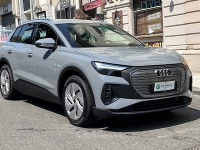Audi Q4 AUDI Q4 35 e-tron Business Advanced Grigio usata Messina
