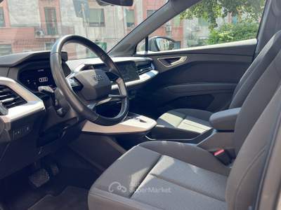 Audi Q4 AUDI Q4 35 e-tron Business Advanced Grigio usata Messina