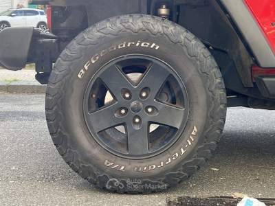 Jeep Wrangler JEEP Wrangler 2.8 CRD DPF Sahara Auto Rosso usata Messina