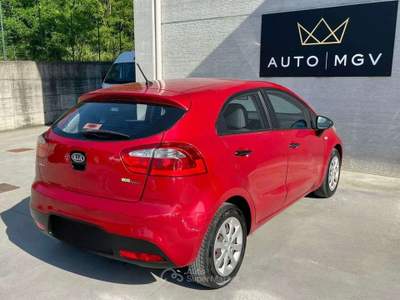 Kia Rio Rio III 5p 1.1 crdi EX * NEOPATENTATI Rosso usata La Loggia