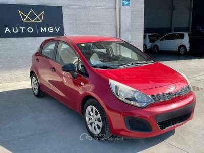 Kia Rio Rio III 5p 1.1 crdi EX * NEOPATENTATI Rosso usata La Loggia