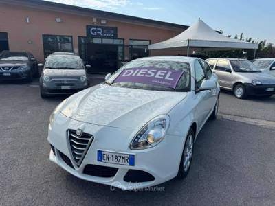 Alfa Romeo Giulietta Giulietta III 1.6 jtdm(2) 105CV Distinctive 2012 Bianco usata Latina