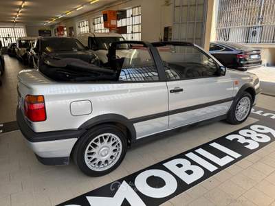 Volkswagen Golf Cabriolet 1.8 cat (75 CV) Basic Grigio usata Torino