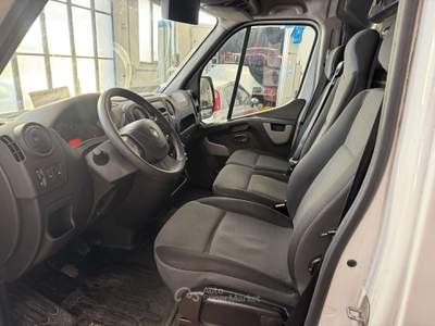 Renault Master Master T28 2.3 dCi/135 PC-TN Furgone Twin Turbo S& Bianco usata Cinisello Balsamo