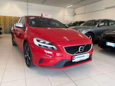 Volvo V40 R-DESIGN D2 2.0 120 CV 6mt Rosso usata Bagnaria Arsa
