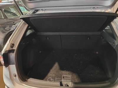 Volkswagen Taigo VOLKS TAIGO 1.0 TSI R-LINE 115CV Taigo 1.0 tsi R-Line 115cv Argento usata Roma