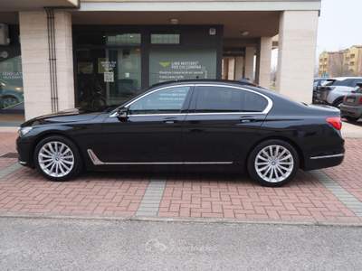 BMW Serie 7 730d D con promoFINANZIAMENTO Nero usata Magione