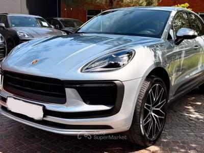 Porsche Macan Porsche Macan cerchi 21" Pack Chrono Camera PASM 265cv Argento usata Roma
