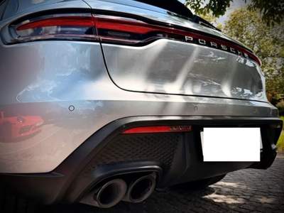 Porsche Macan Porsche Macan cerchi 21" Pack Chrono Camera PASM 265cv Argento usata Roma