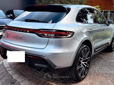 Porsche Macan Porsche Macan cerchi 21" Pack Chrono Camera PASM 265cv Argento usata Roma