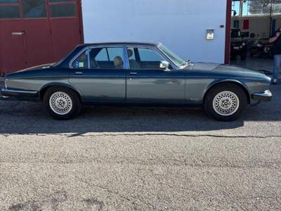 Jaguar XJ XJ6 SOVEREIGN 1983 CON ASI Blu/Azzurro usata Magione