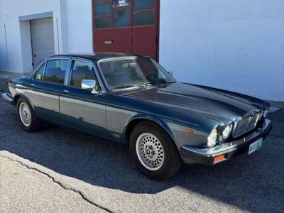 Jaguar XJ XJ6 SOVEREIGN 1983 CON ASI Blu/Azzurro usata Magione