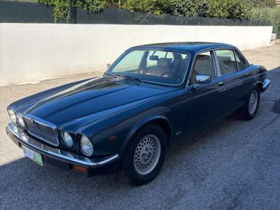 Jaguar XJ XJ6 SOVEREIGN 1983 CON ASI Blu/Azzurro usata Magione