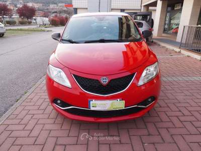 Lancia Ypsilon 1.3 MJT 16V 95 CV 5 porte S&S Gold Rosso usata Magione
