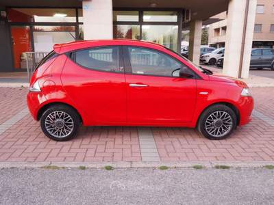 Lancia Ypsilon 1.3 MJT 16V 95 CV 5 porte S&S Gold Rosso usata Magione
