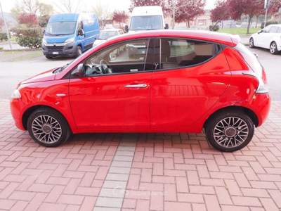 Lancia Ypsilon 1.3 MJT 16V 95 CV 5 porte S&S Gold Rosso usata Magione